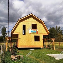 Дом в деревне Добрая слободка с мансардным этажом 111,7 м² из СИП панелей | фото, отзывы, цена