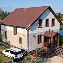 Дом в деревне Гавриловская одноэтажный с мансардным этажом 200 м² из СИП панелей | фото, отзывы, цена