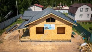 Дом в деревне Губино одноэтажный 100 м² из СИП панелей | фото, отзывы, цена