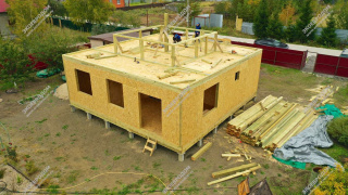 Дом в деревне Гостилово одноэтажный 105,1 м² из СИП панелей | фото, отзывы, цена